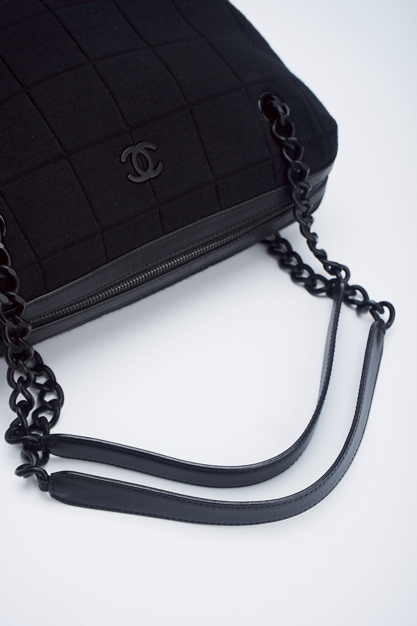 Chanel chocobar cloth