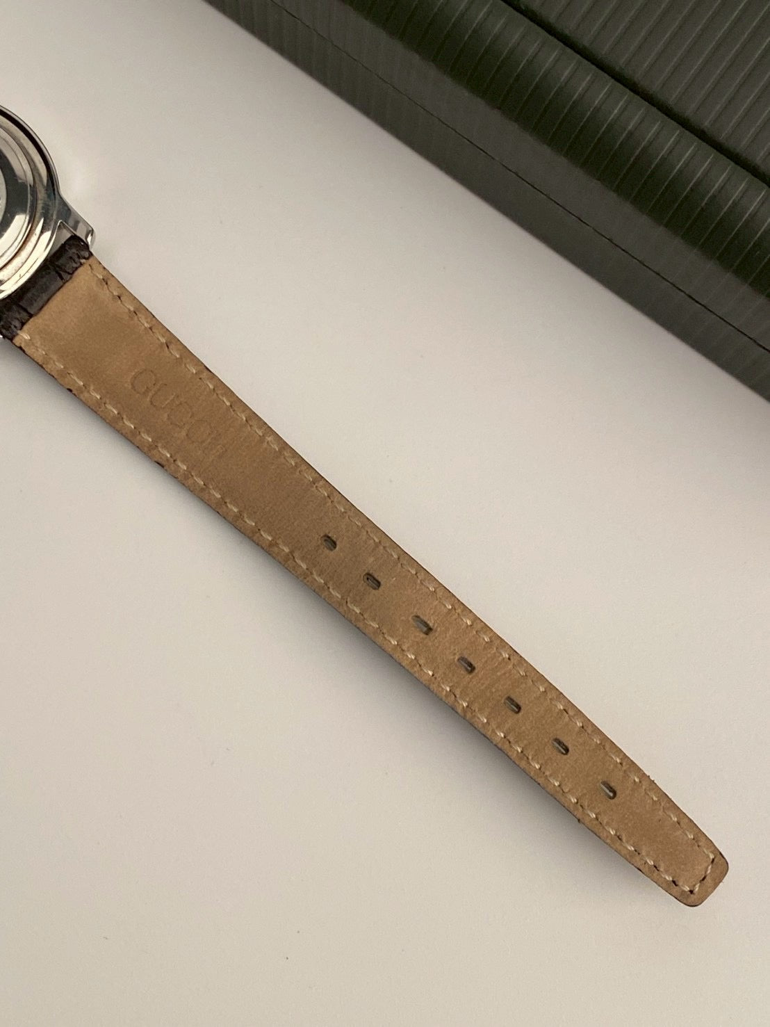 Gucci 5500l black dial watch