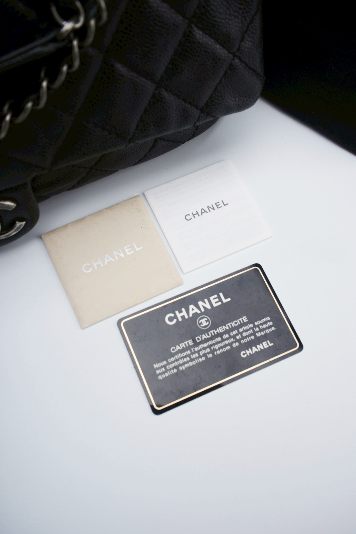 Chanel easy flab caviar skin