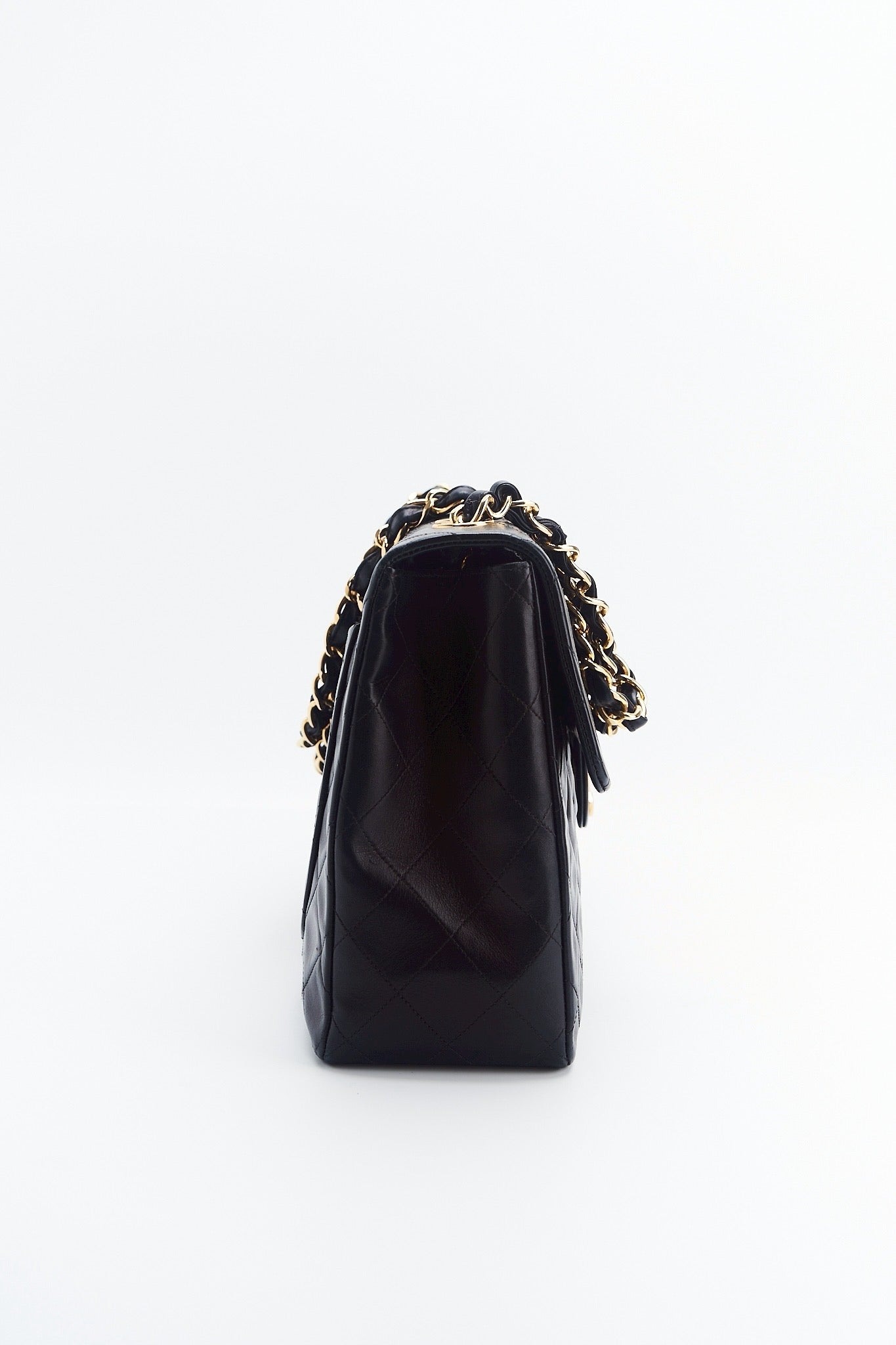 Chanel classic maxi