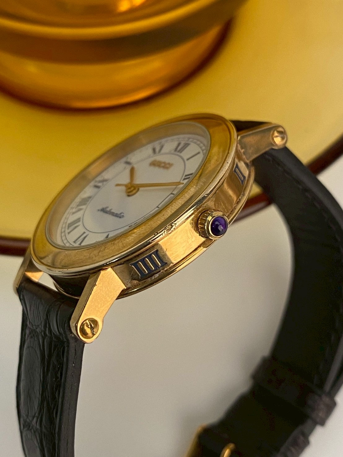 Gucci 7200Auto white dial