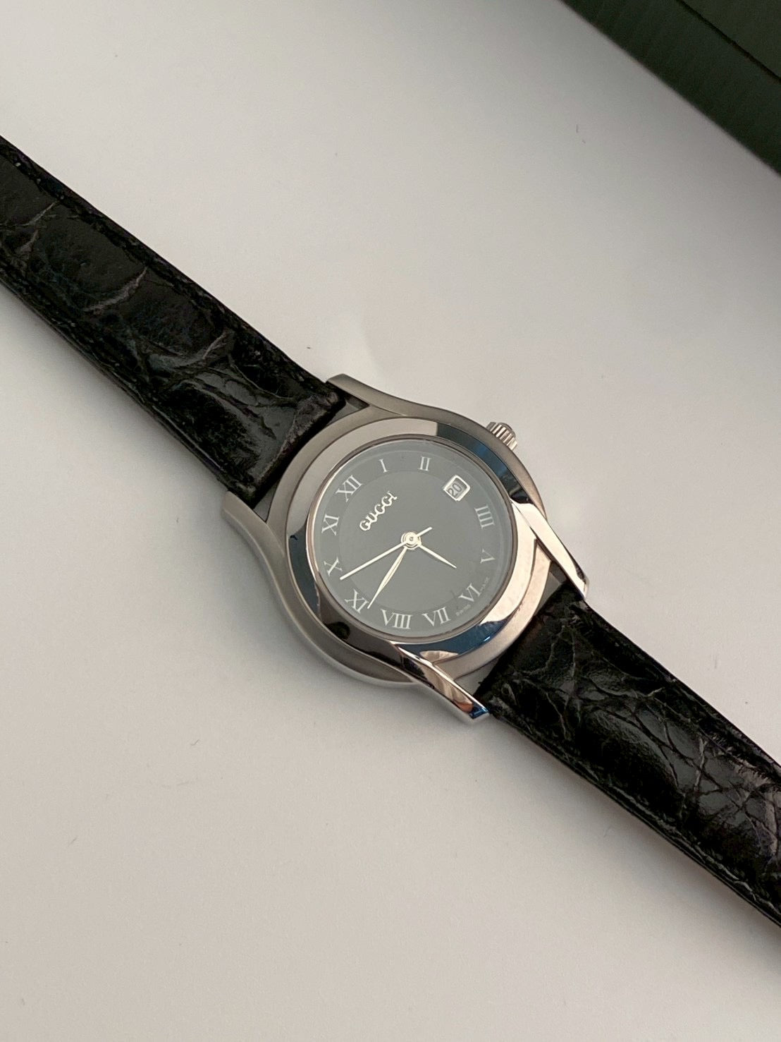 Gucci 5500l black dial watch