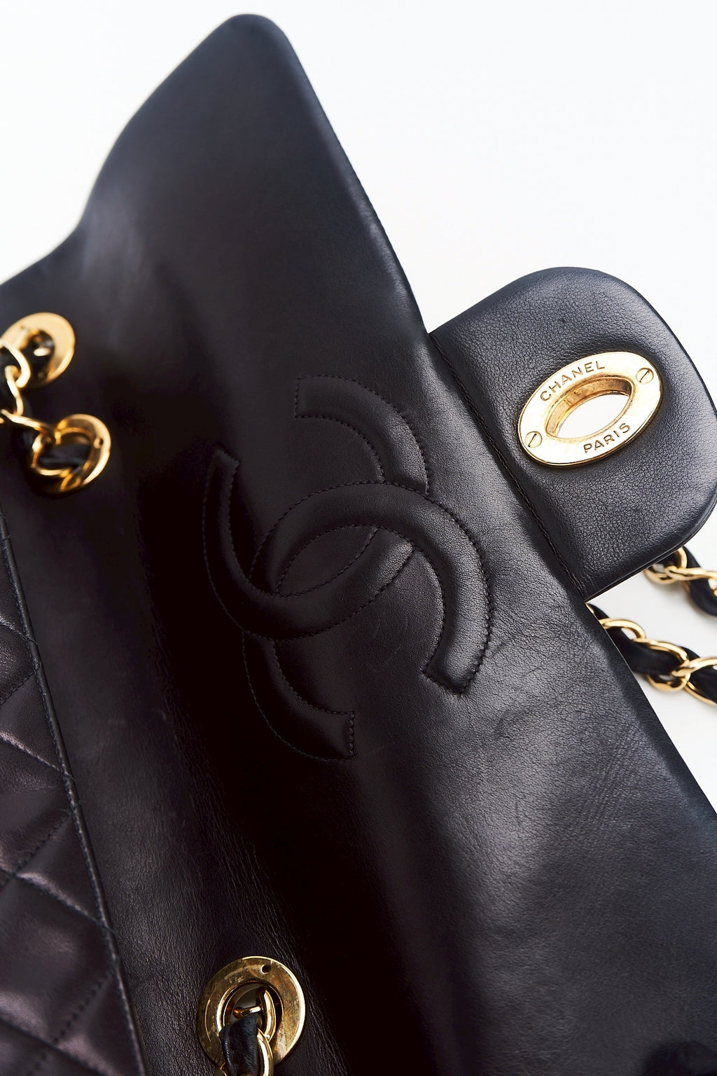 Chanel classic maxi