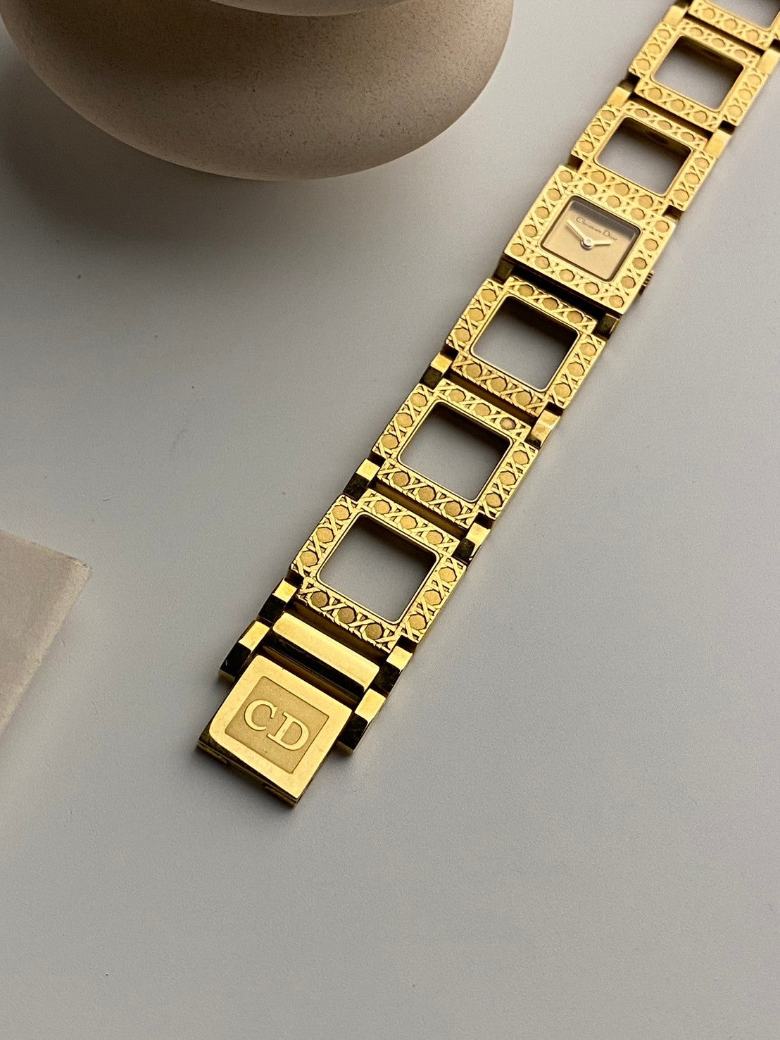 Dior d60-159 gold dial