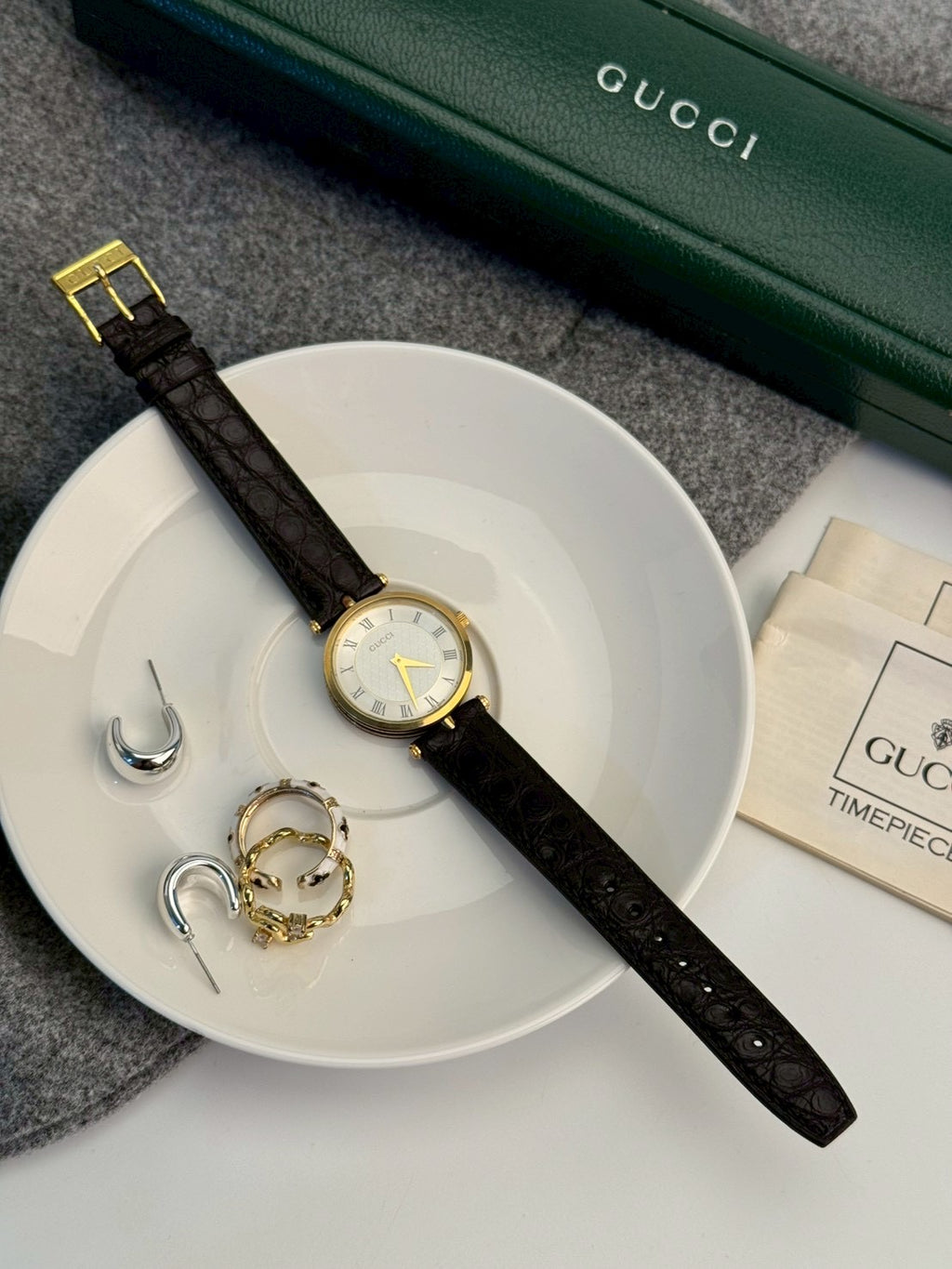 gucci 2000l gray dial boy c.5316