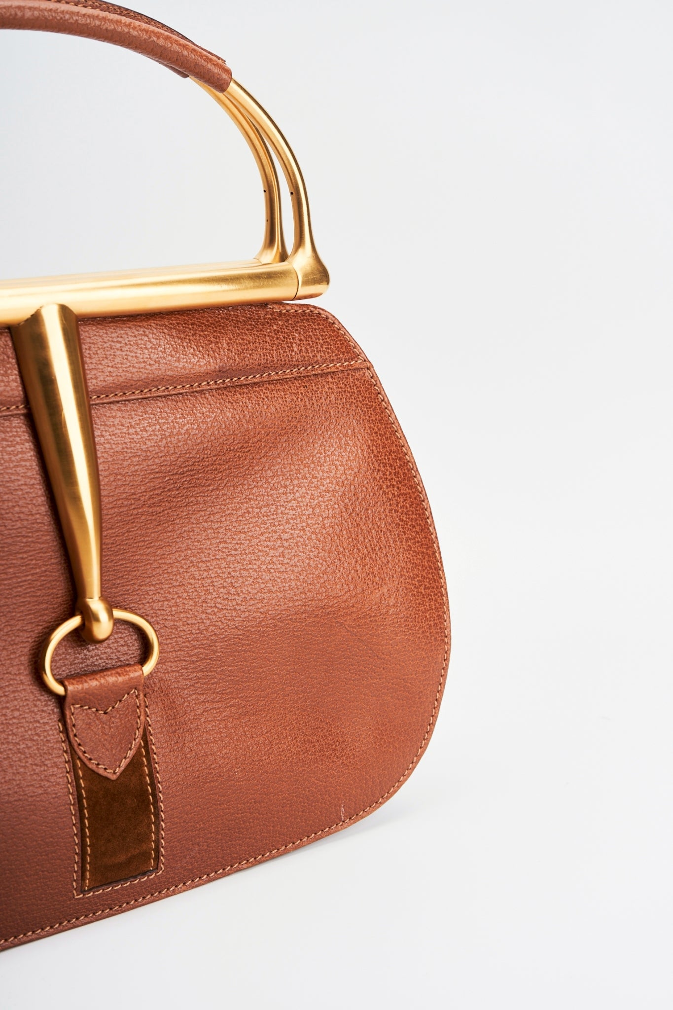 Gucci buckle leather