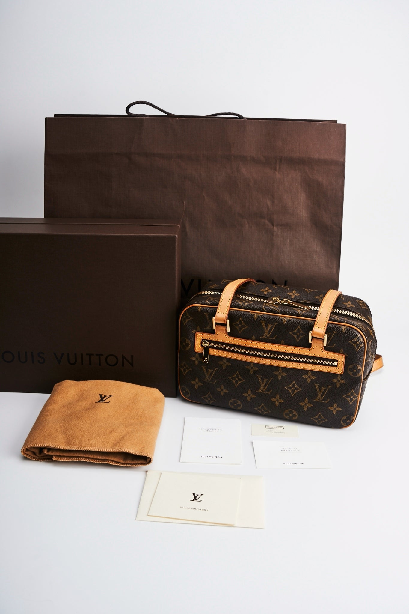 Louis vuitton cite mm size