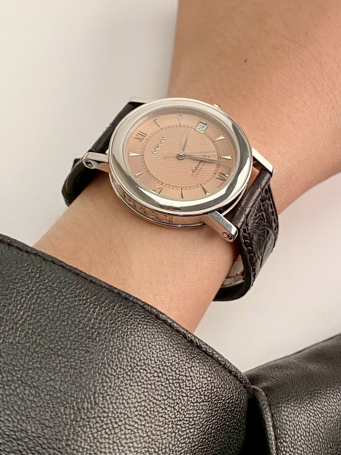 Gucci 7400 auto