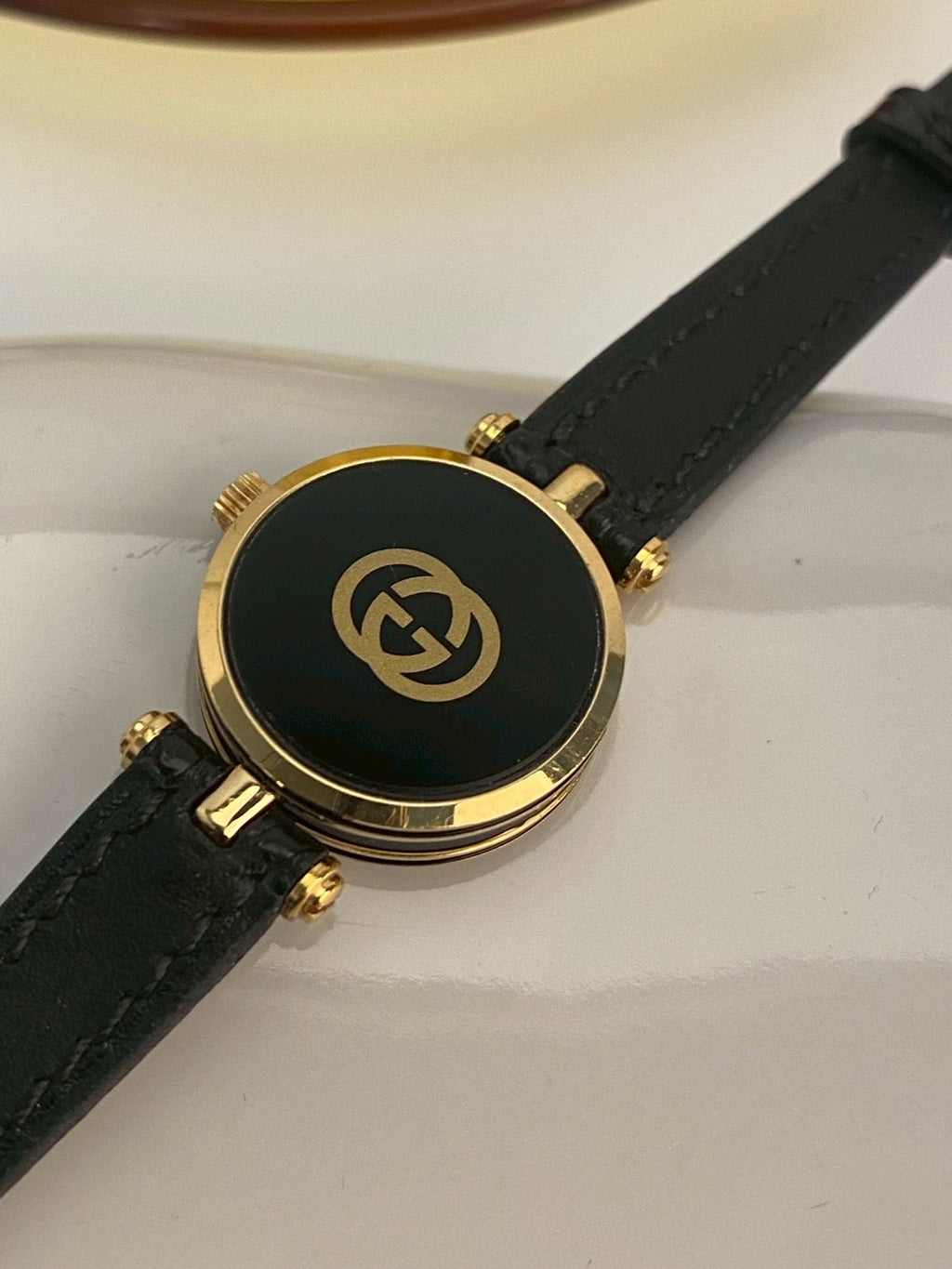 Gucci 2000I black dial lady