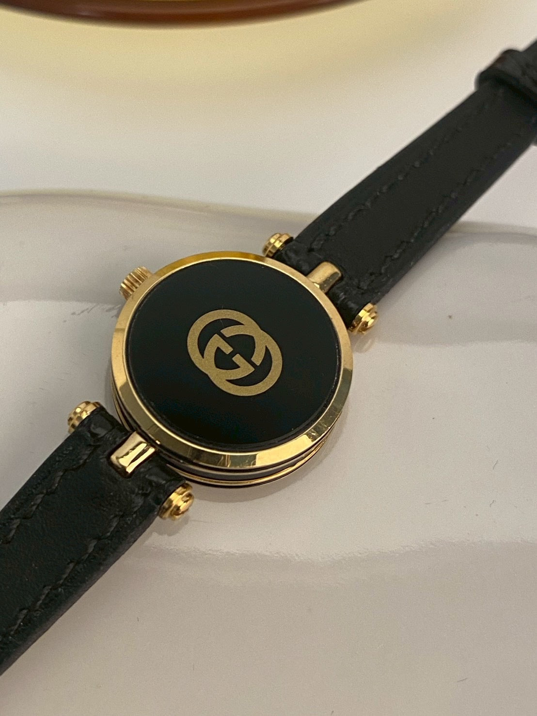 Gucci 2000I black dial lady