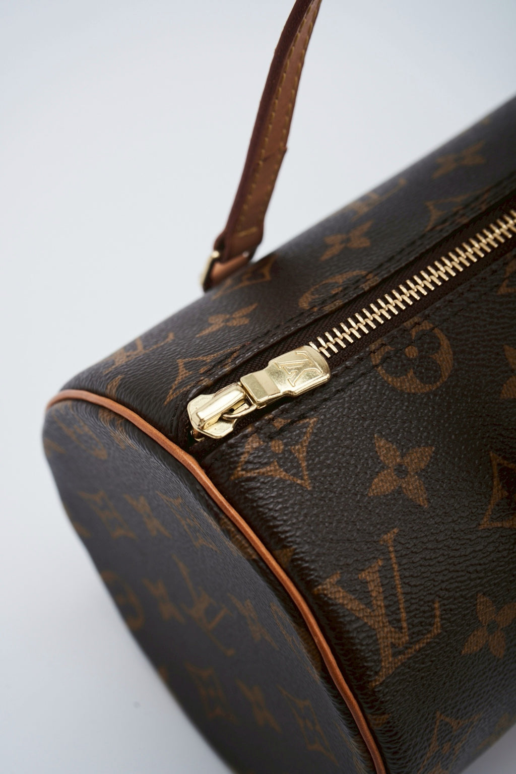 Louis vuitton papillon 28”