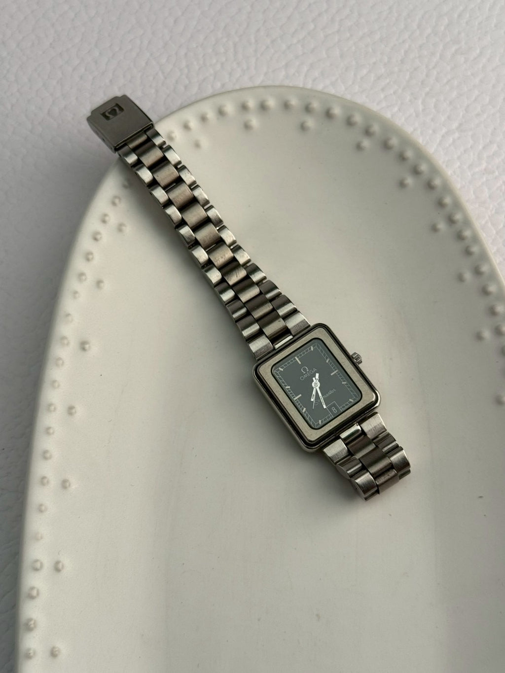 Omega vintage seamaster date.