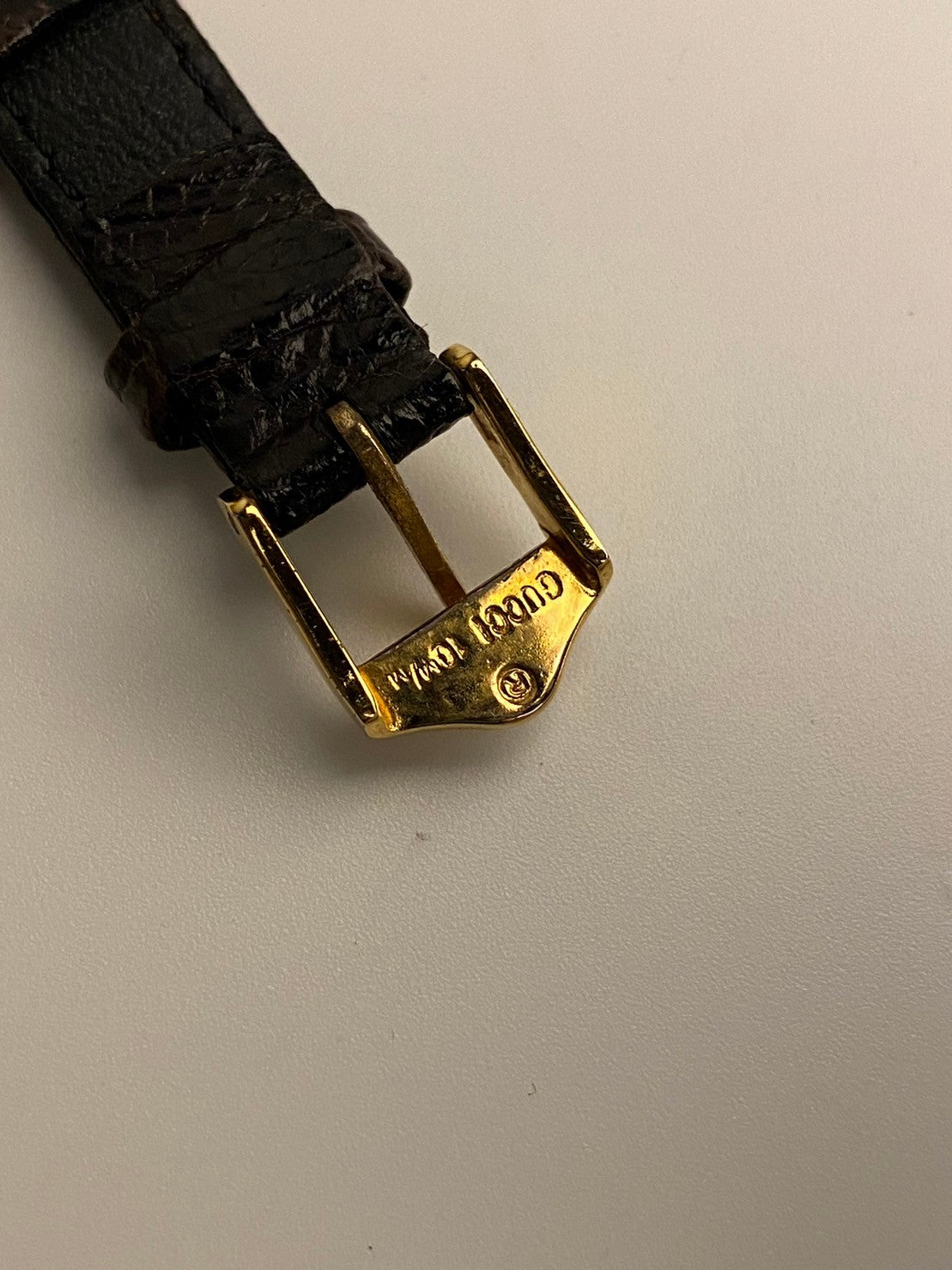 gucci 3000L gold