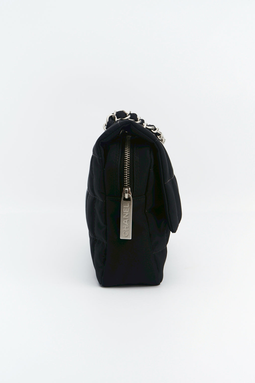 Chanel nylon easy flab “12