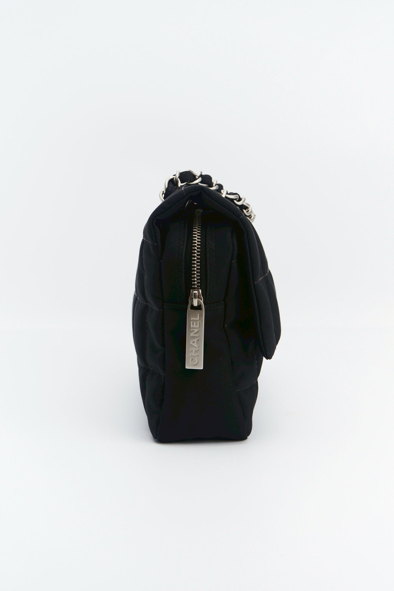Chanel nylon easy flab “12