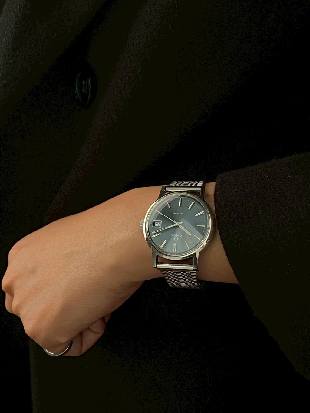 Omega geneve blue dial date watch auto