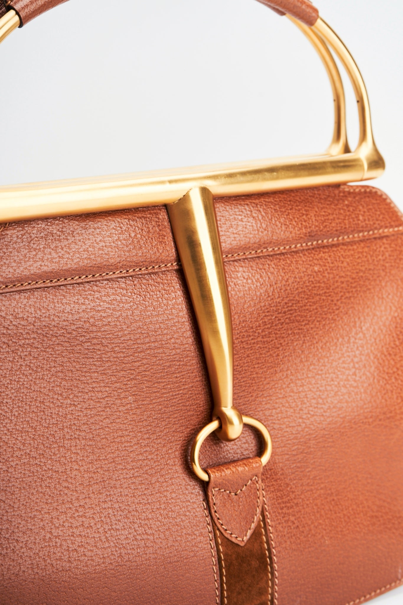 Gucci buckle leather