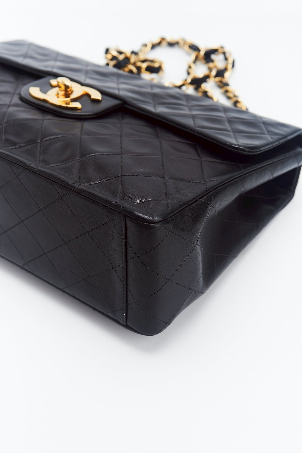 Chanel classic maxi