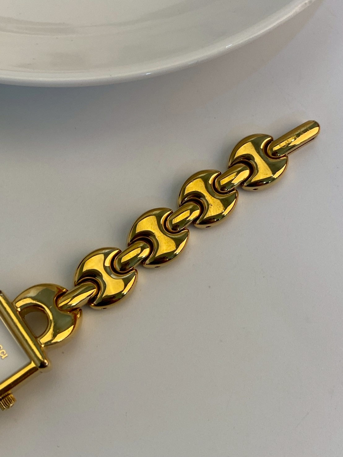Gucci 1800I chang strap c.2295