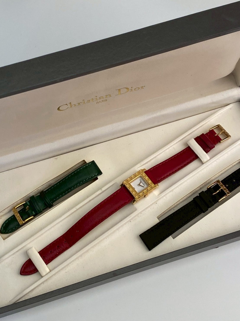 Dior d60-159 chang strap gold