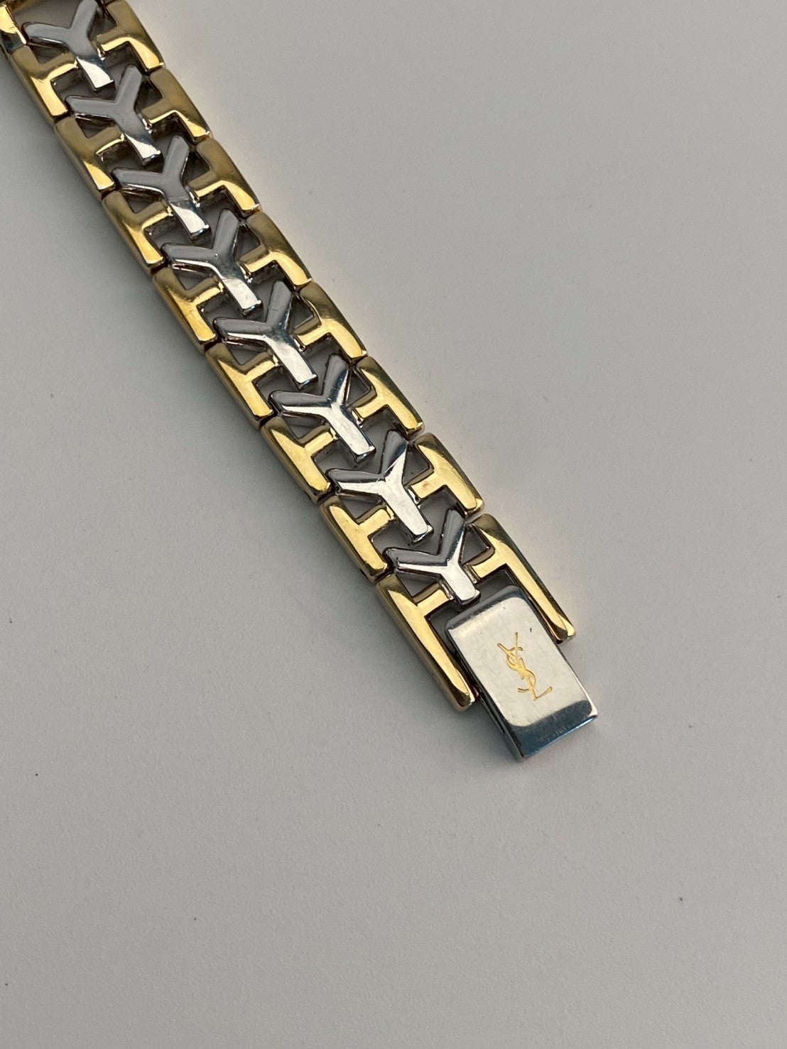 Ysl cream dial octagon c.0211