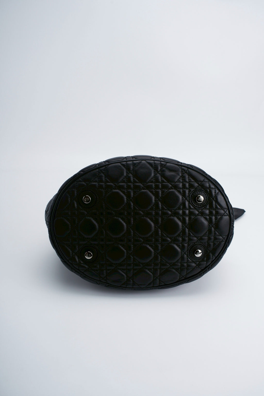 Lady dior cannage padlock bucket