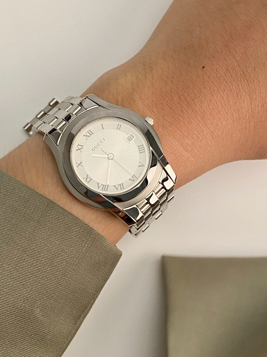 Gucci 5500M silver