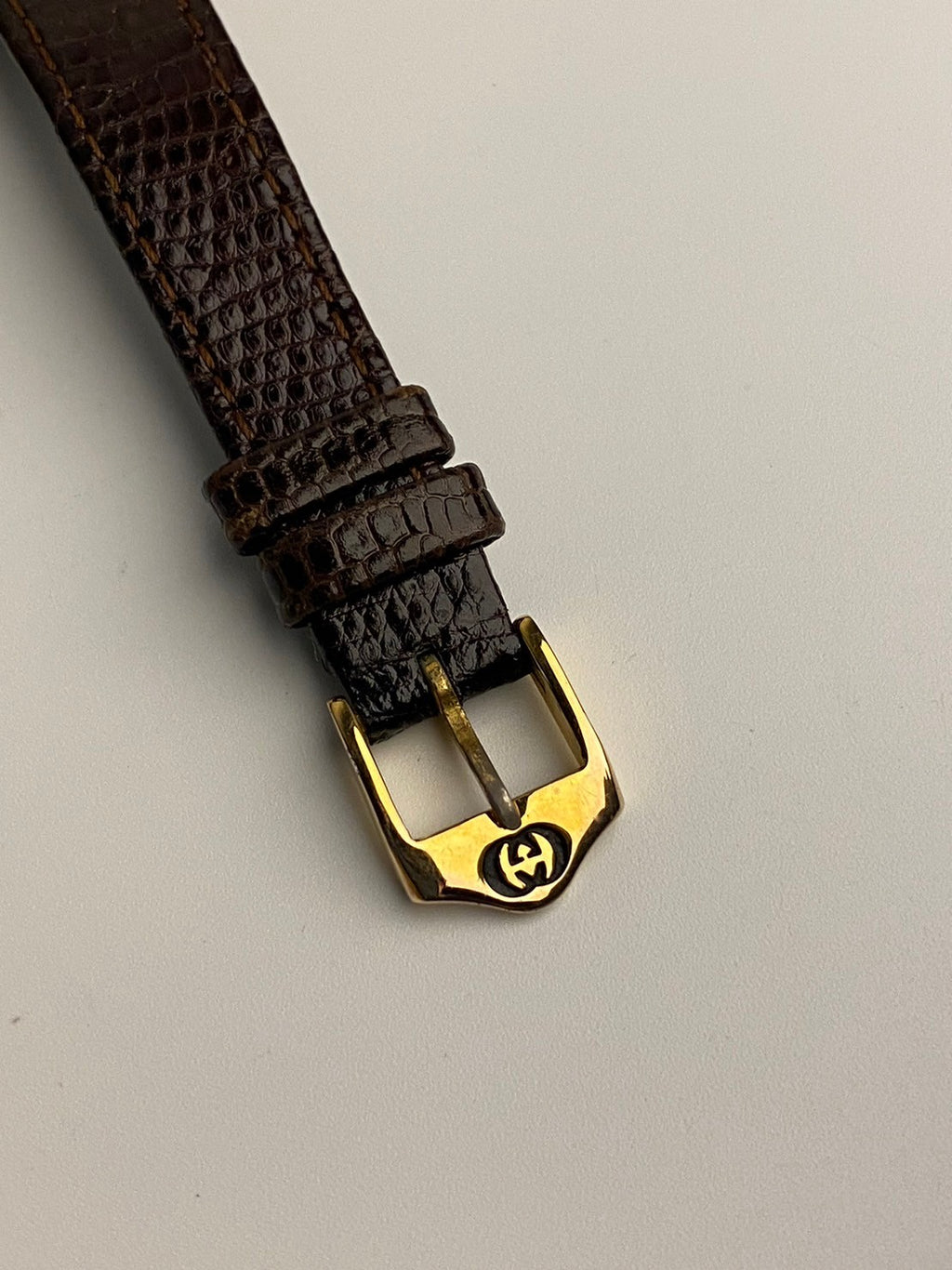 gucci 3000L gold
