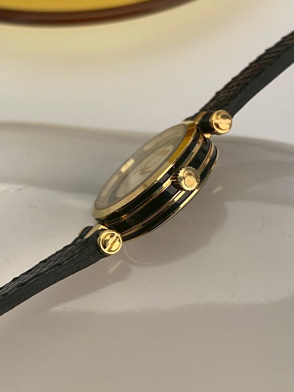 Gucci 2000I black dial lady