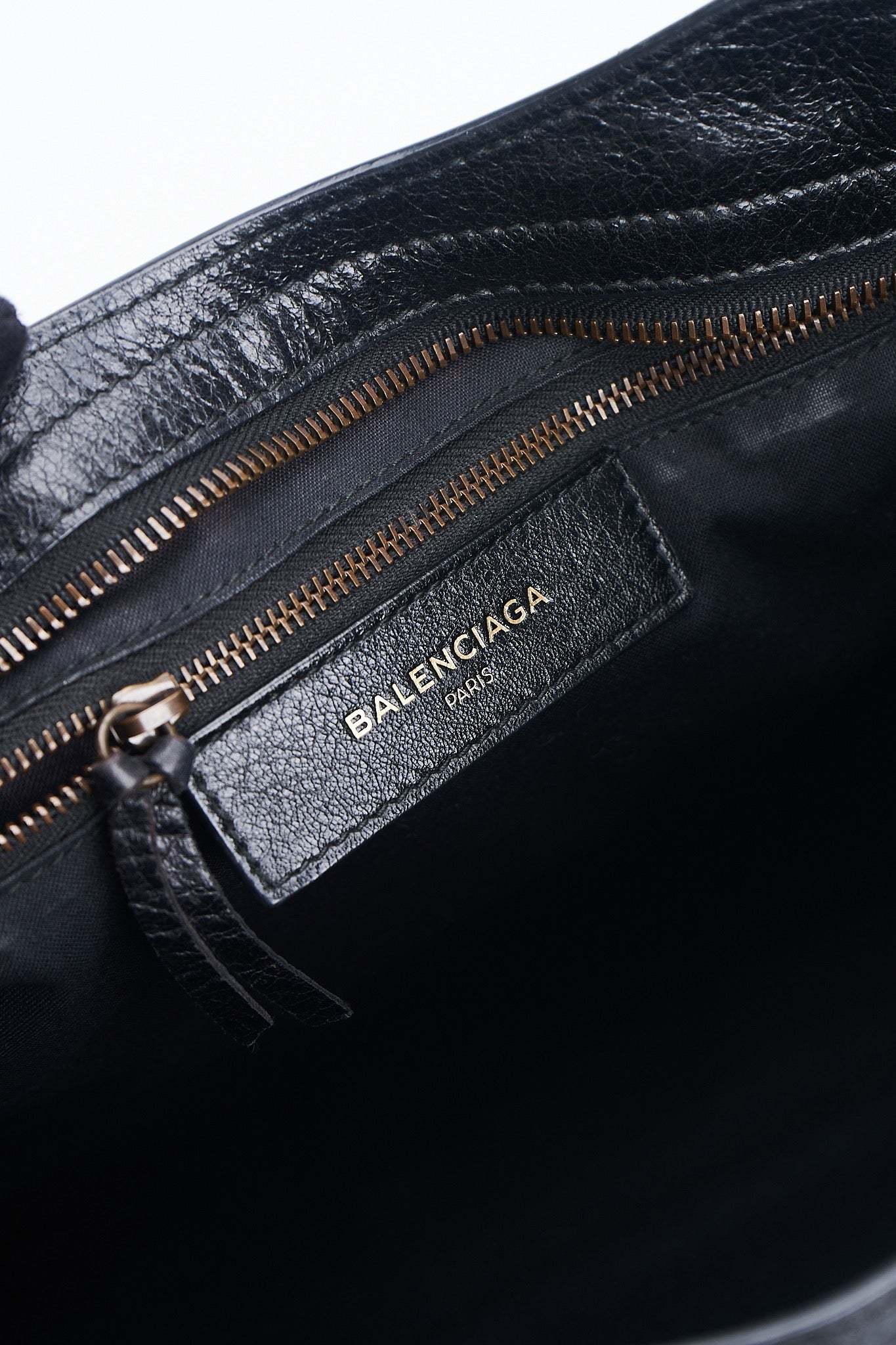 Balenciaga city