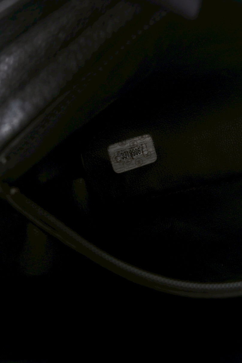 Chanel Caviar cc logo