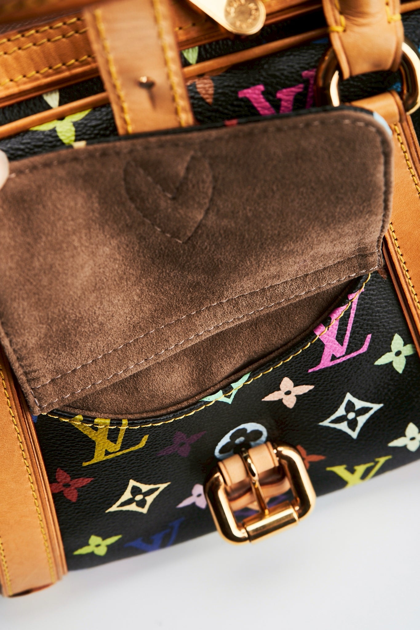 Louis vuitton Priscilla pm size