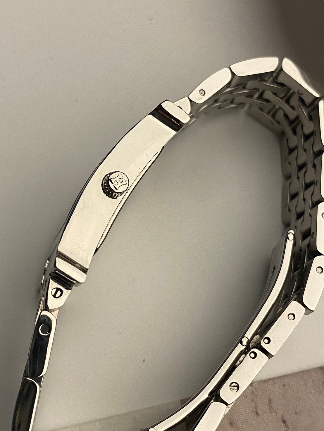 Hermes white dial diamond c.1627