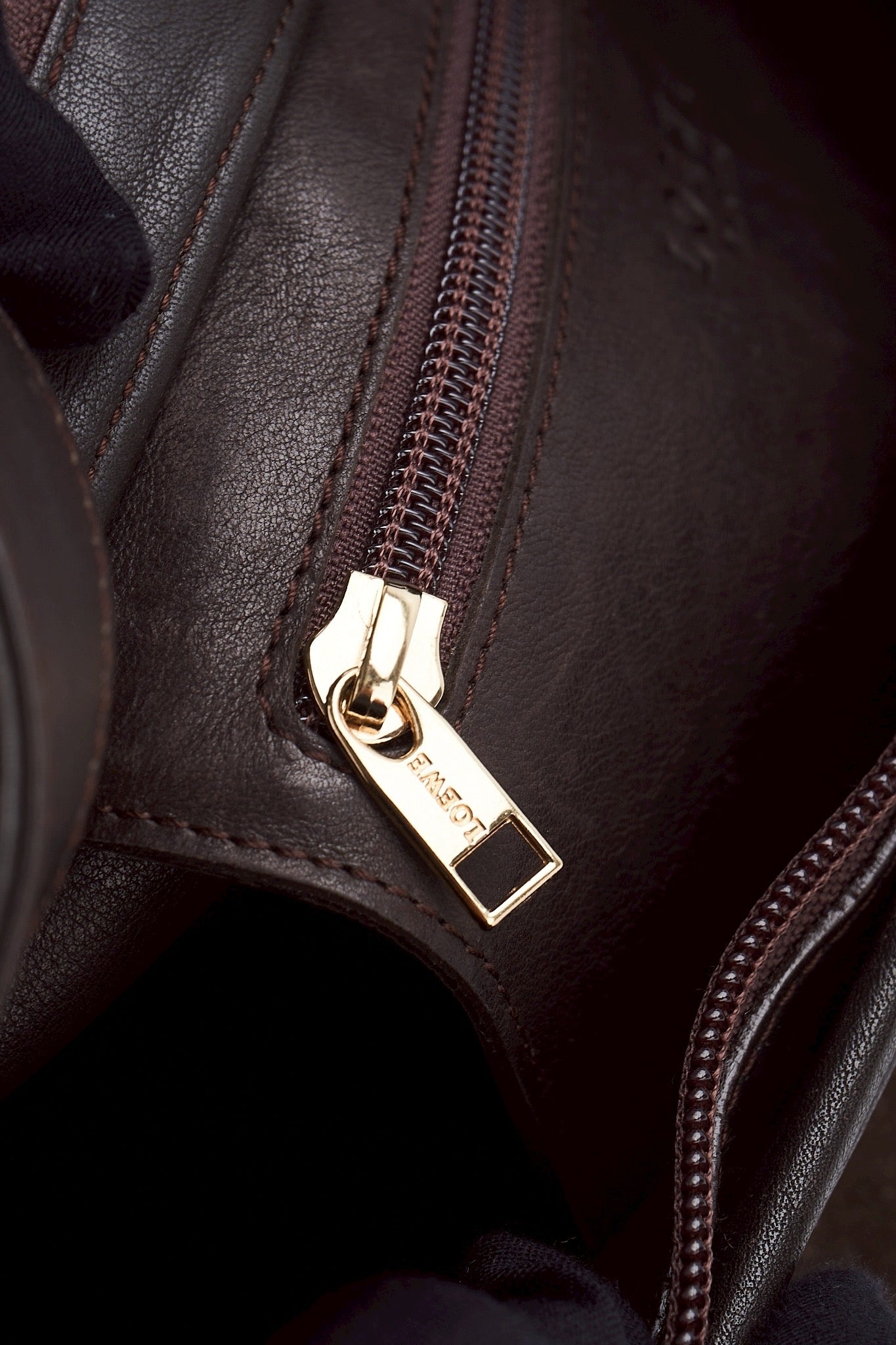 Loewe Suede Brown shoulder