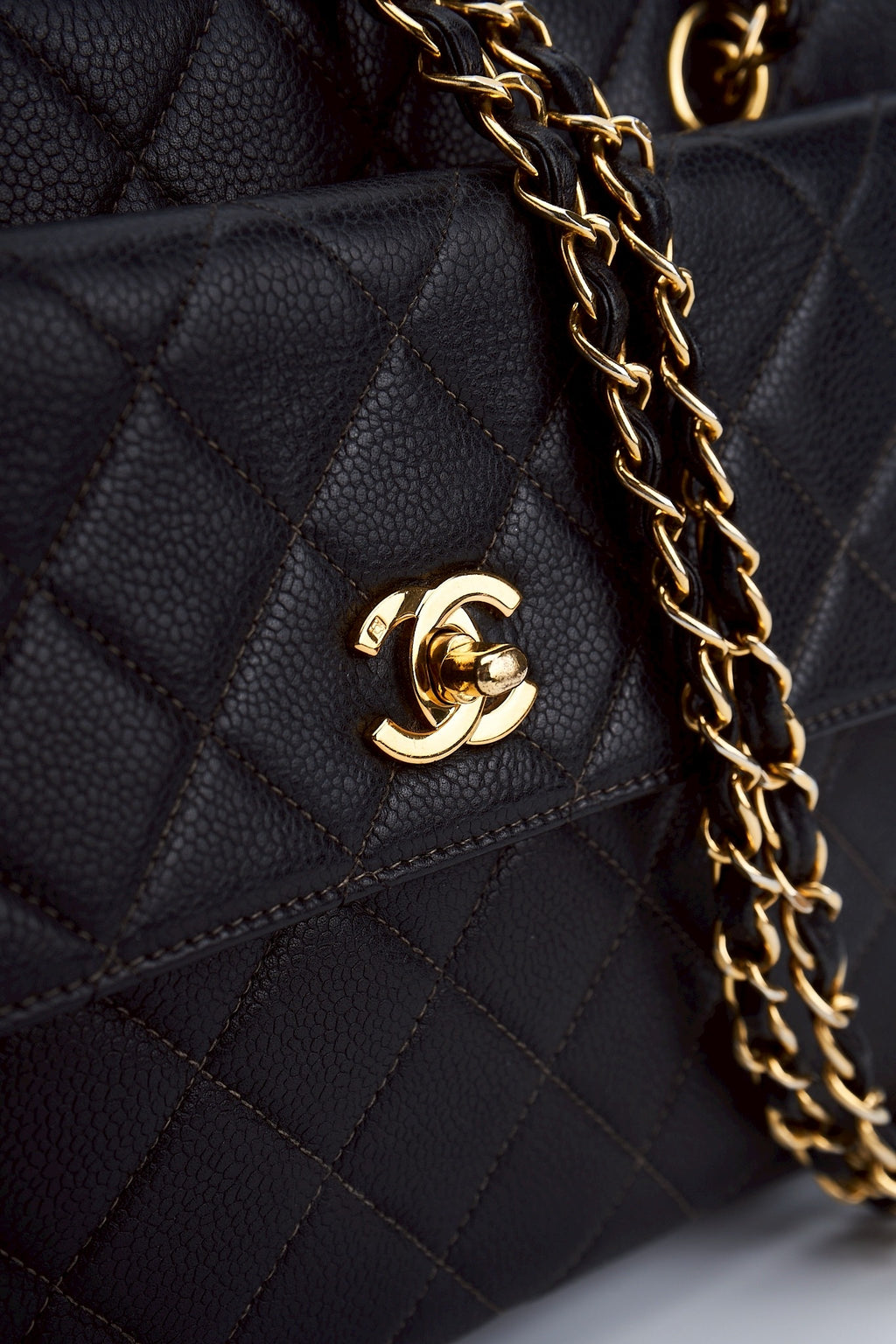 Chanel caviar chain bag