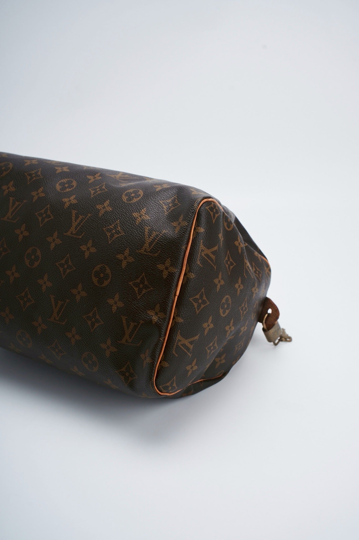 Louis Vuitton Speedy 30”