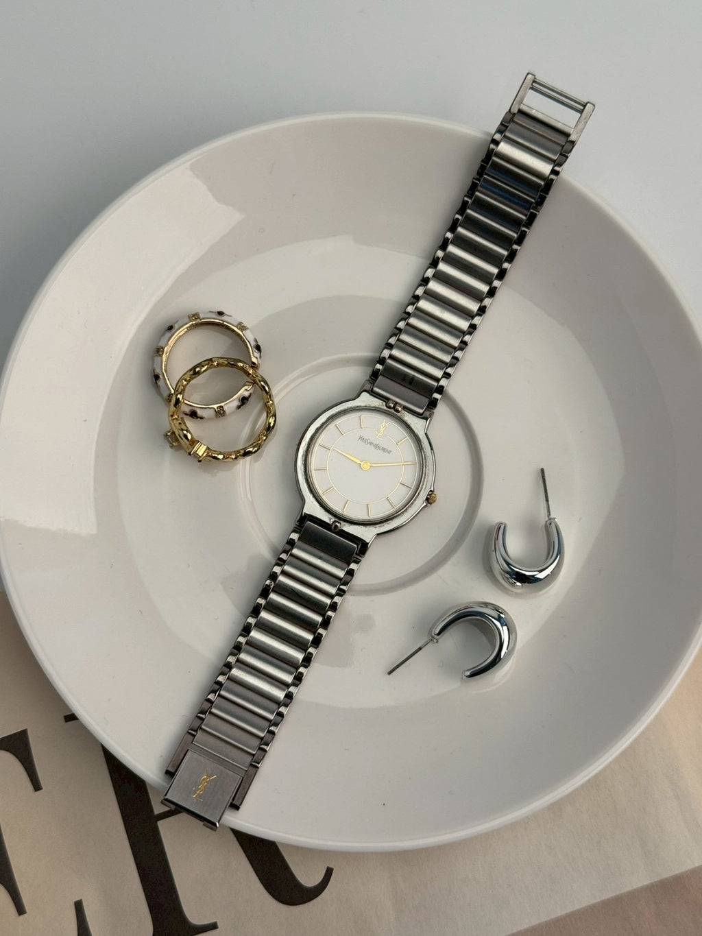 ysl white dial c.0937