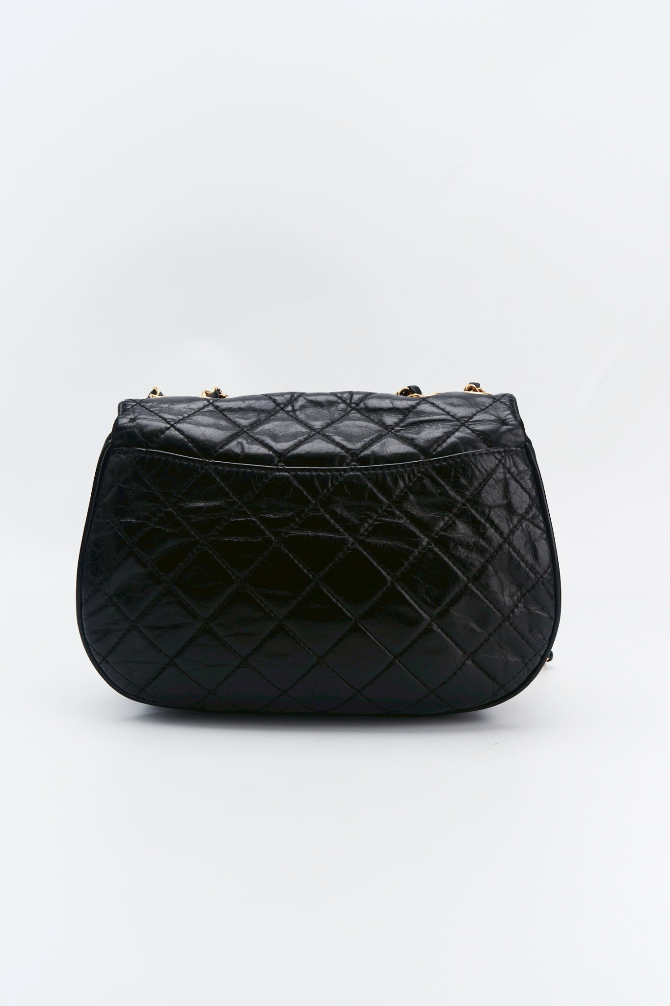 Chanel dubai messenger