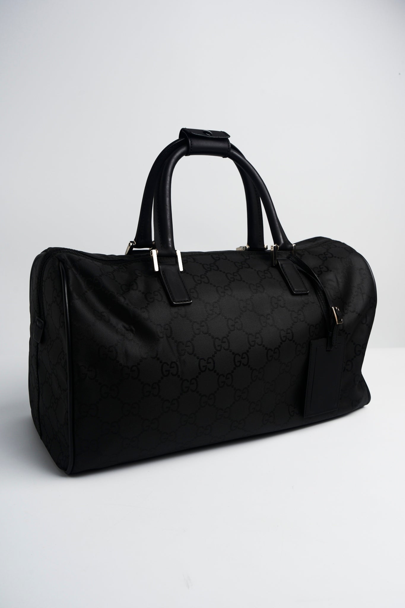 Gucci carry-on”45