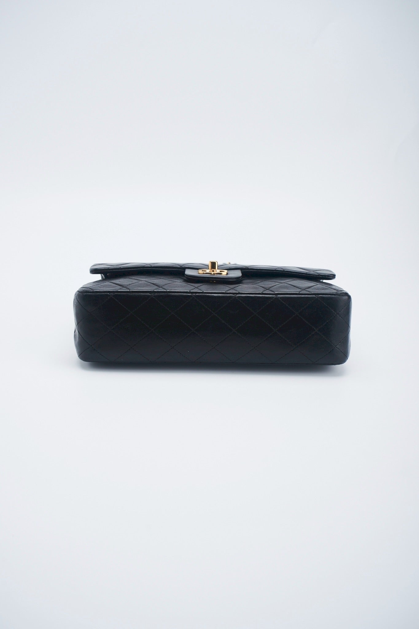 Chanel classic flab bag