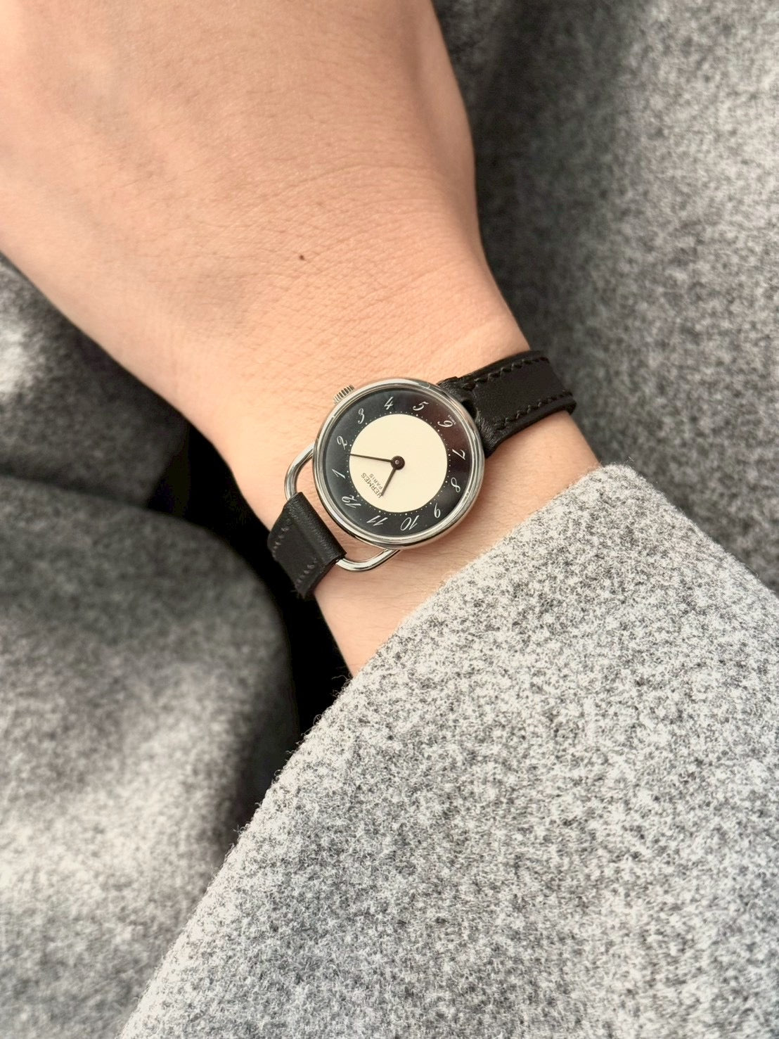 Hermes vintage black c.7805