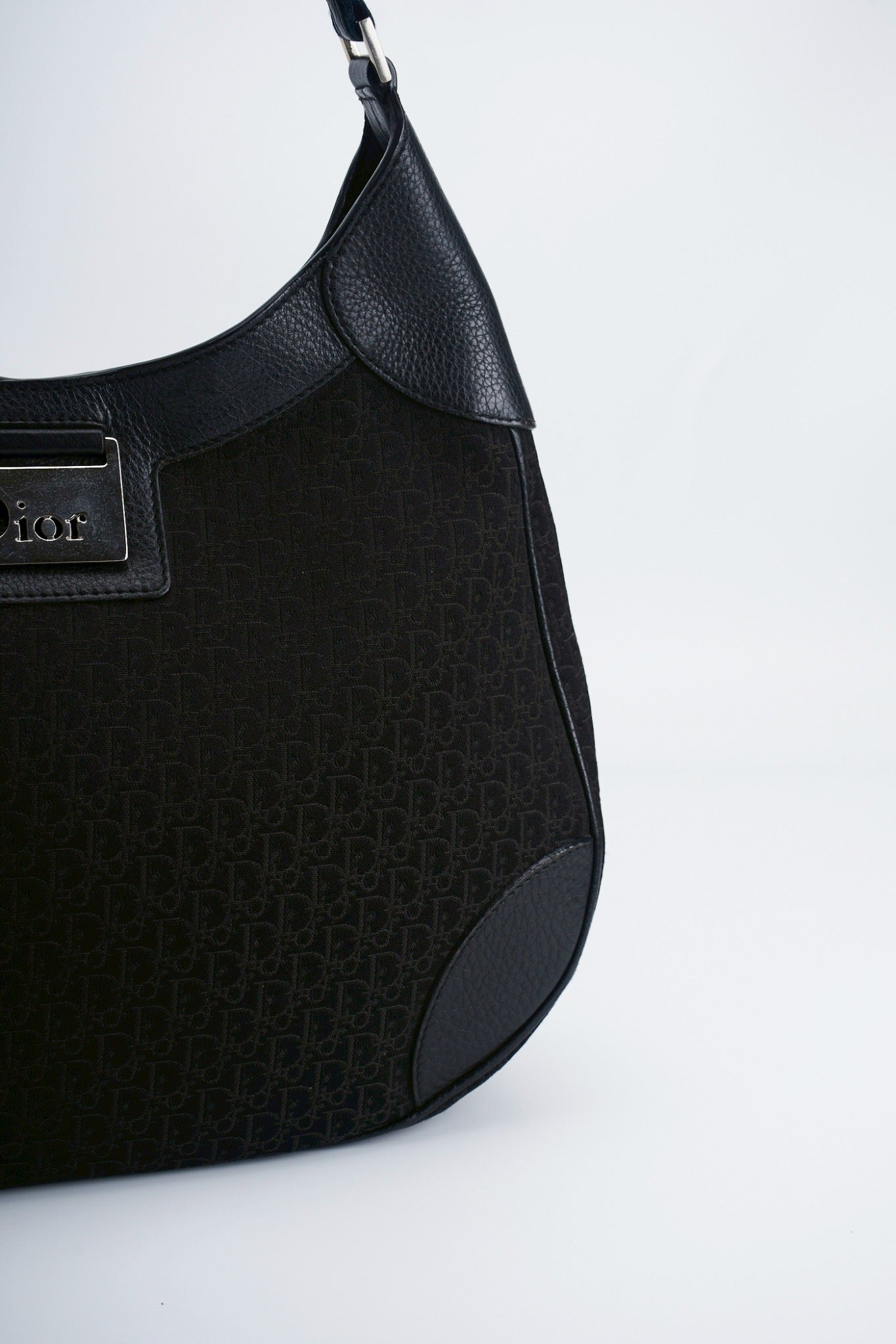 Dior street-chic hobo bag
