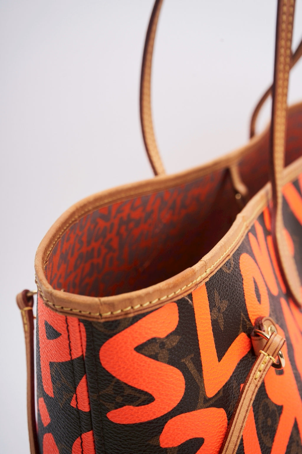 Lv graffiti neverfull orange gm