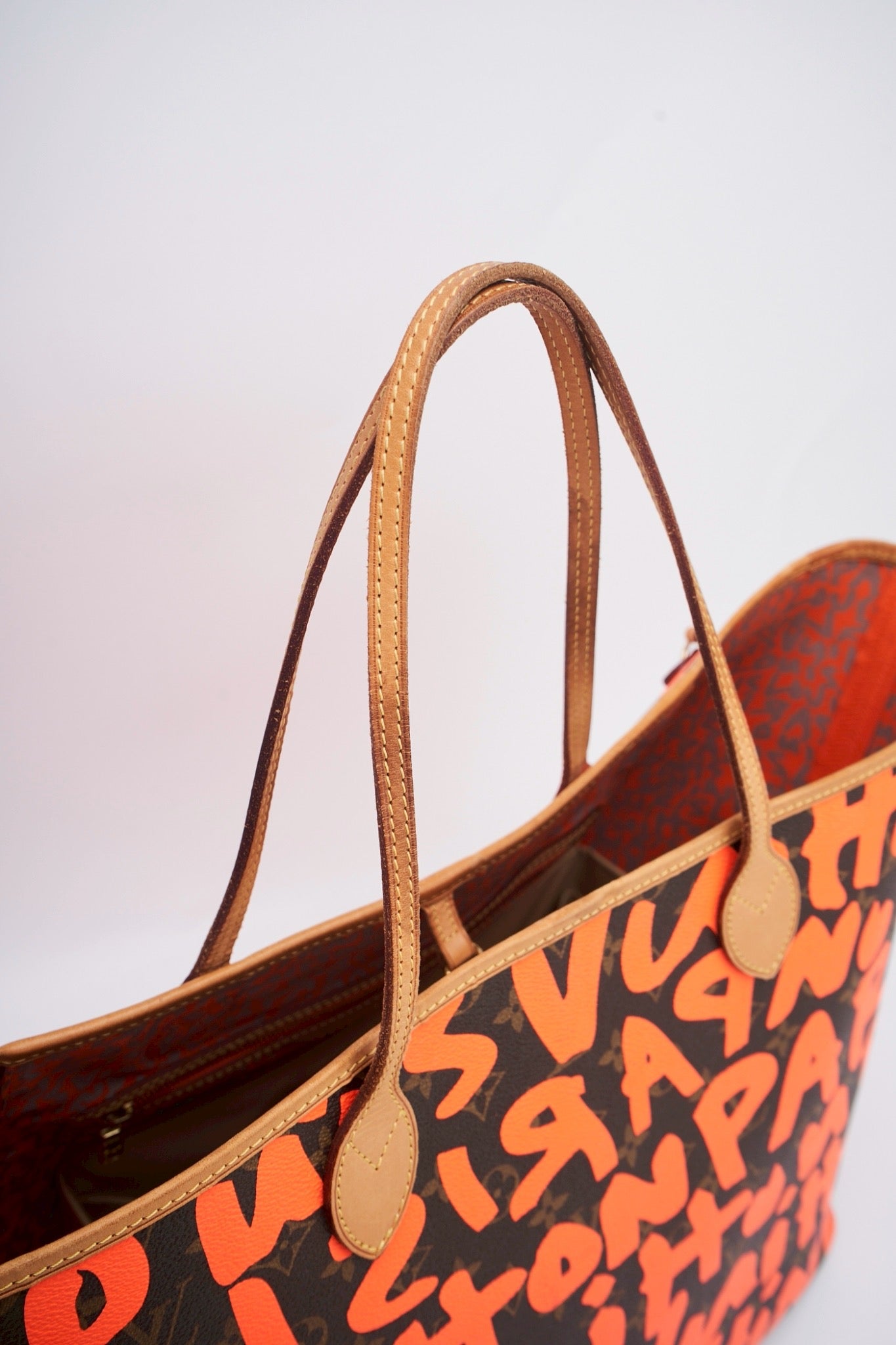 Lv graffiti neverfull orange gm