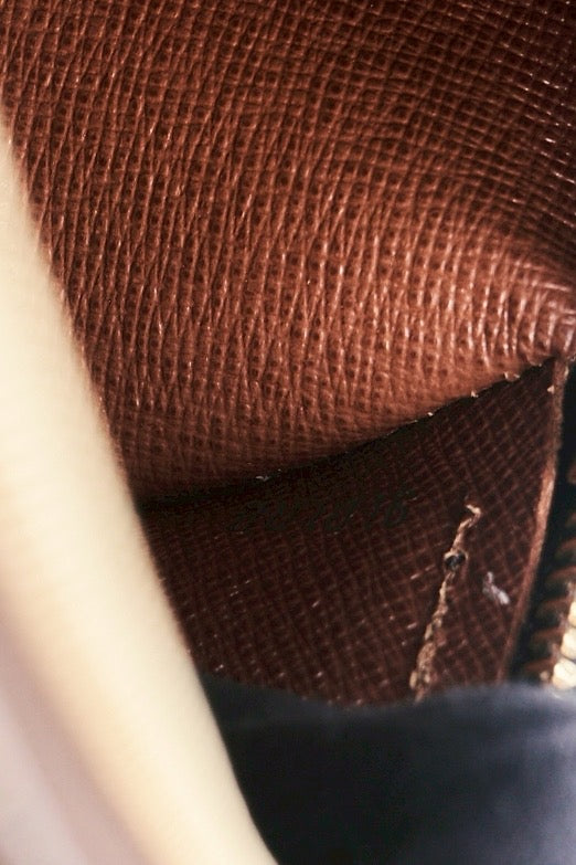 Louis vuitton papillon 28”