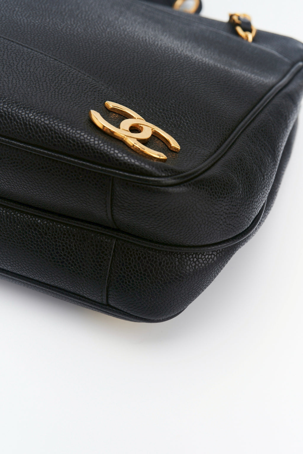 Chanel Caviar cc logo