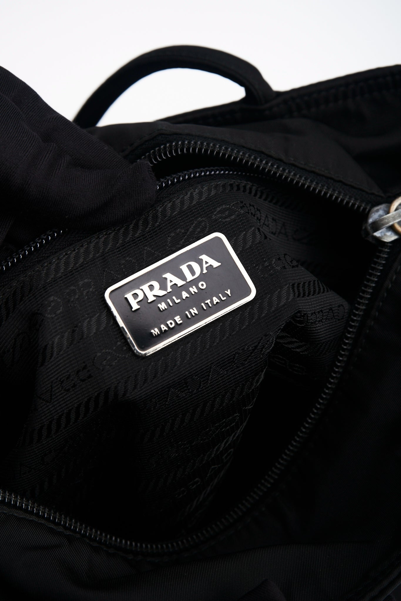 Prada  tessuto long strap