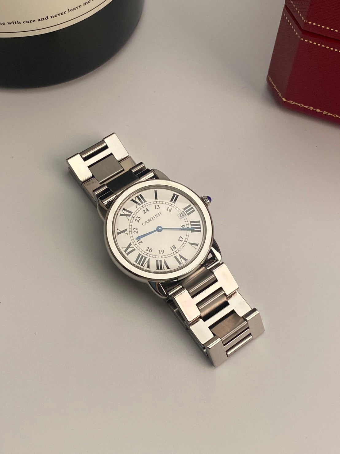 Cartier date round silver dial LM c.6159+box