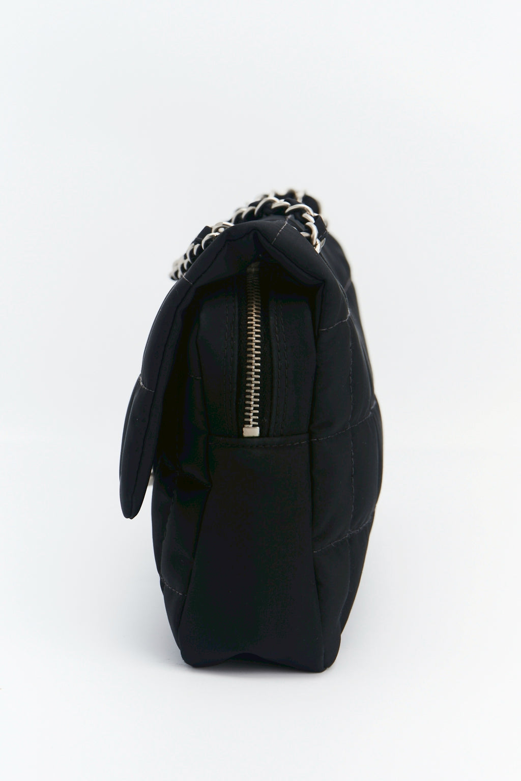 Chanel nylon easy flab “12