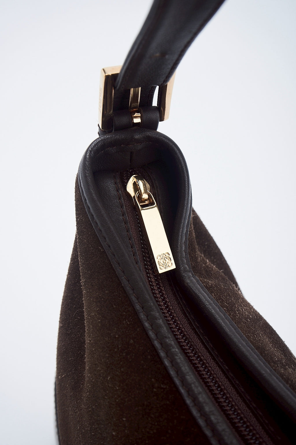 Loewe Suede Brown shoulder
